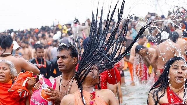 नागा बाबा: कैसे बनते हैं और नागा बाबा कुंभ मे कहाँ से आते हैं और कहाँ चले जाते हैं?